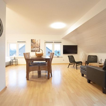 Raj Living - 1 , 3 And 4 Room Apartments - 20 Min Messe Dus & Airport Dus Meerbusch Bagian luar foto