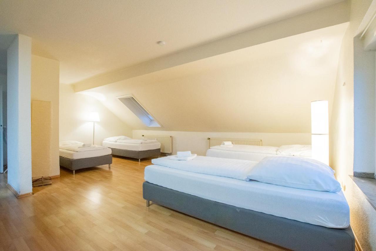 Raj Living - 1 , 3 And 4 Room Apartments - 20 Min Messe Dus & Airport Dus Meerbusch Bagian luar foto
